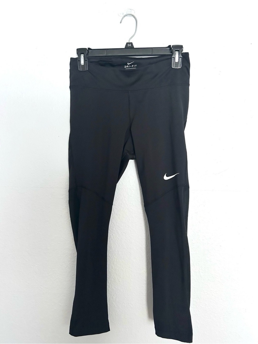 NIKE Black Mesh Tight Fit Fly Victory Power 3/4 Training Leggings Size: M